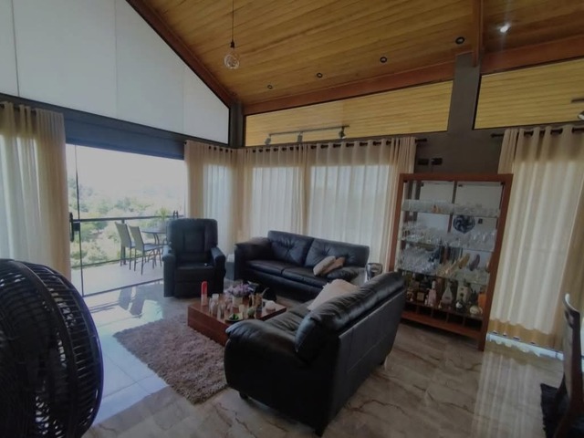 Casa para Venda em Igaratá - 4